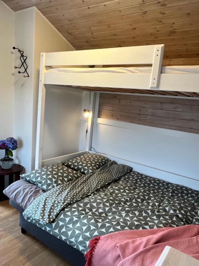 Sea View Chalet Hjalteby Bagian luar foto